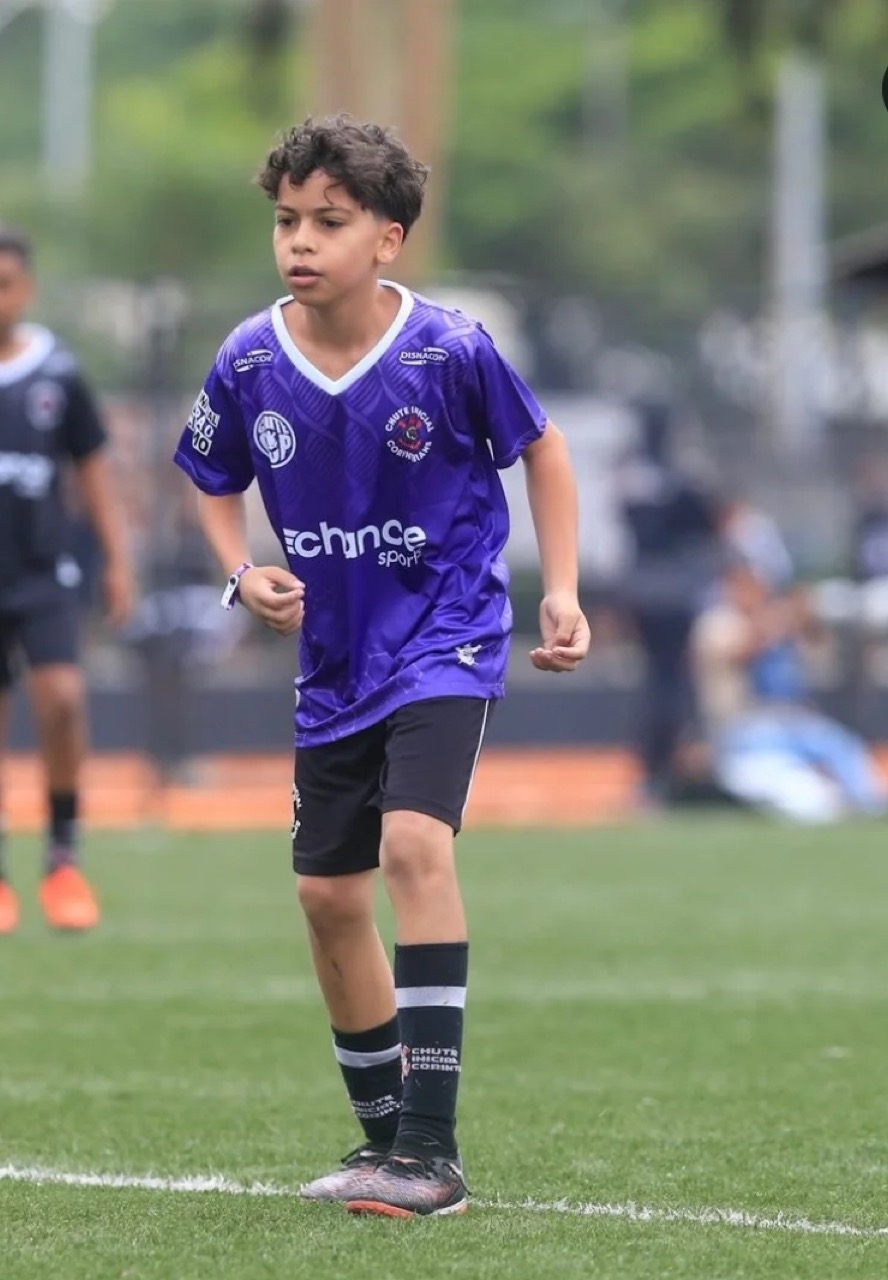 Aluno em ação durante a partida